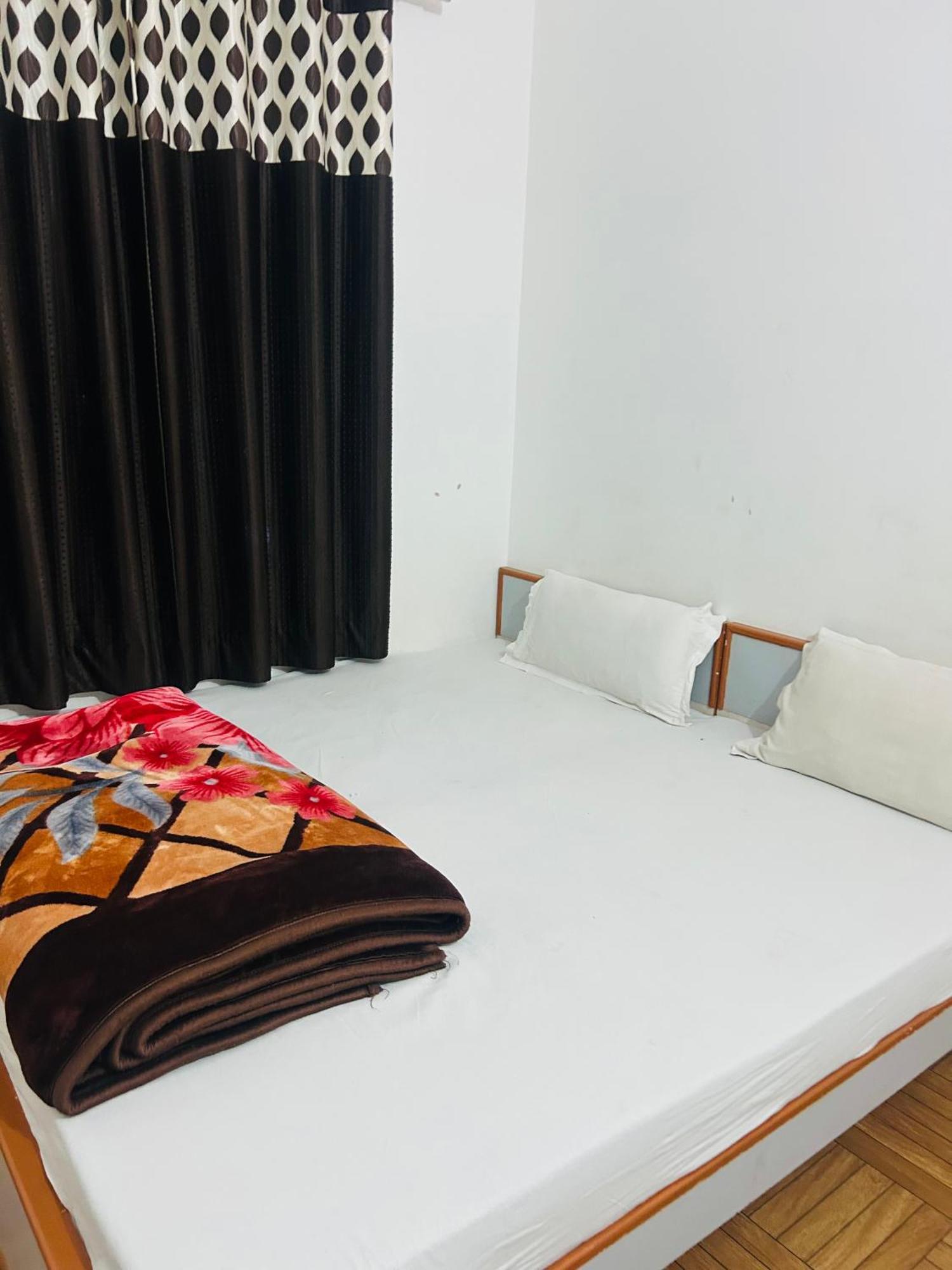 Milan Hotel & Restaurant Sikar Zewnętrze zdjęcie